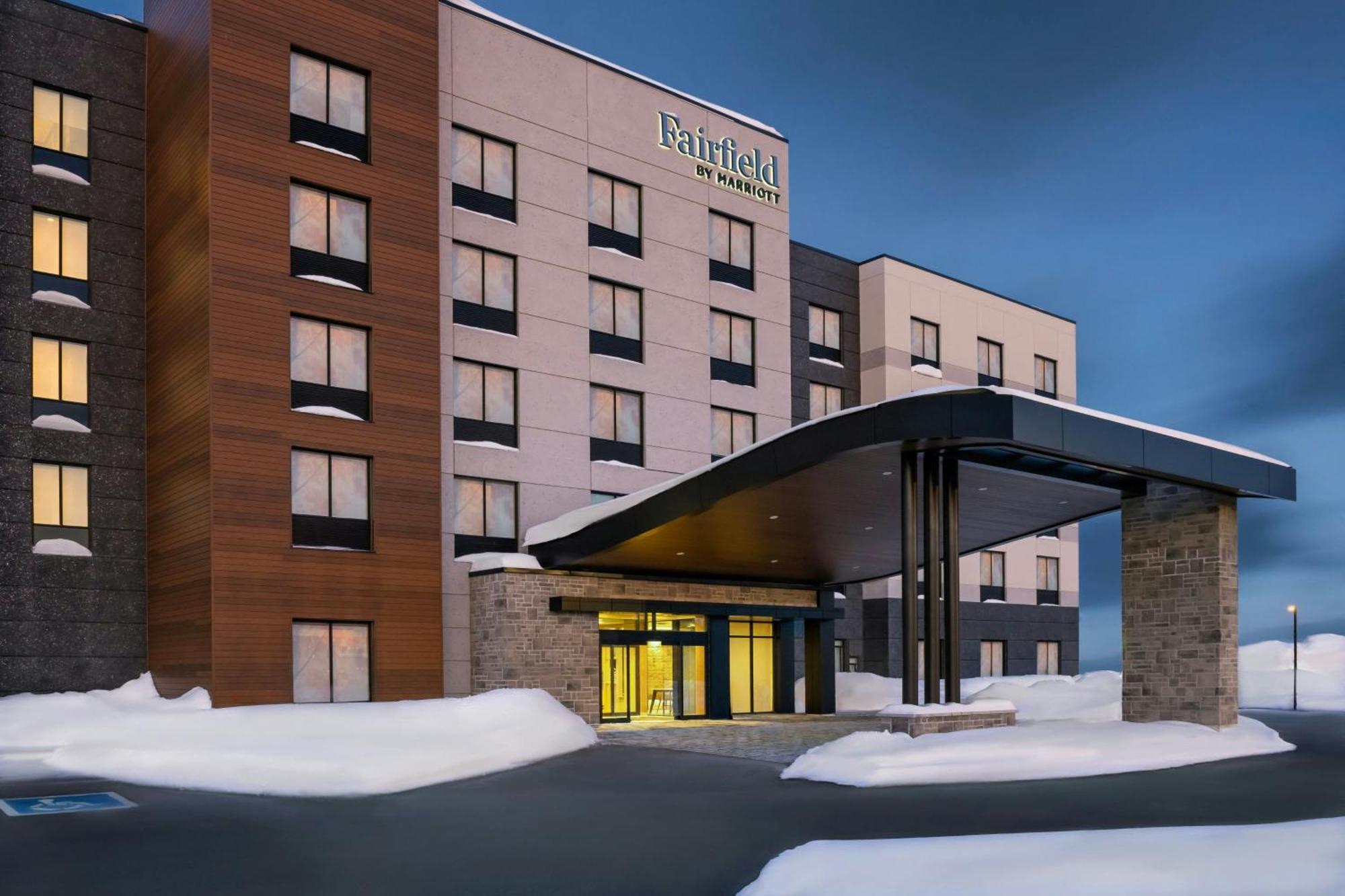 Fairfield By Marriott Inn & Suites Gravenhurst Muskoka Екстериор снимка