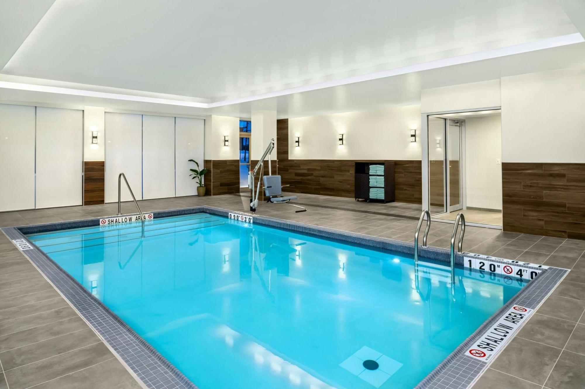 Fairfield By Marriott Inn & Suites Gravenhurst Muskoka Екстериор снимка